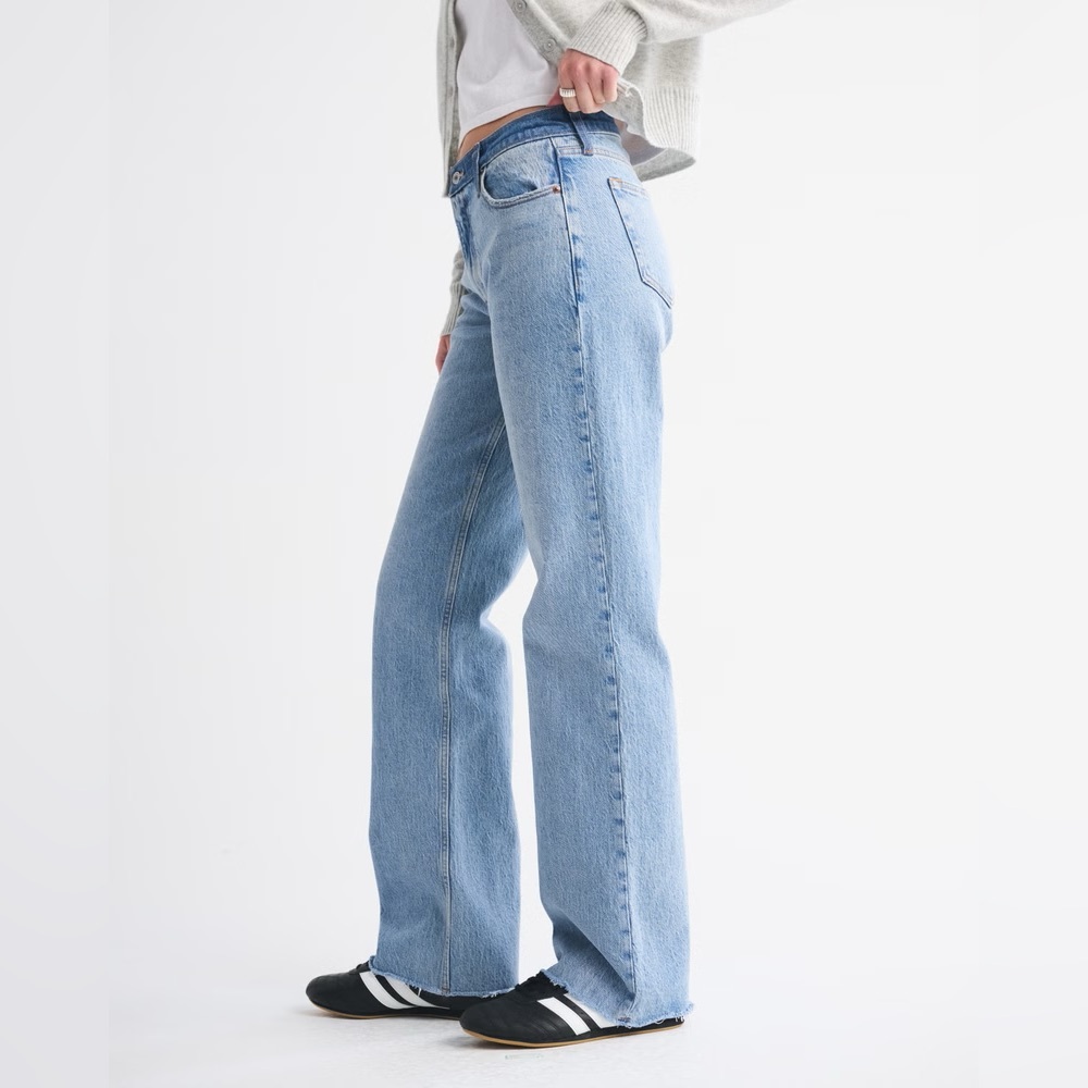 Abercrombie Vintage Low Rise Baggy Jeans 27 Comfort Stretch Light Wash Denim NWT - Picture 5 of 7
